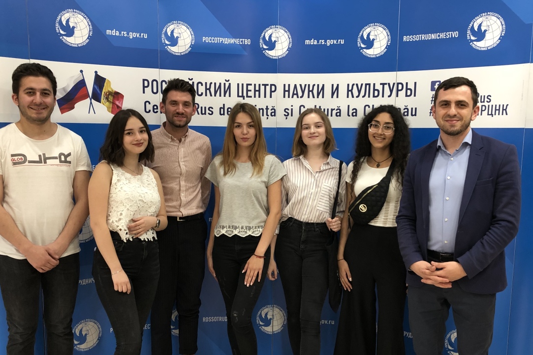 Завершился отбор абитуриентов из Молдовы и Приднестровья на обучение в Высшей школе экономики